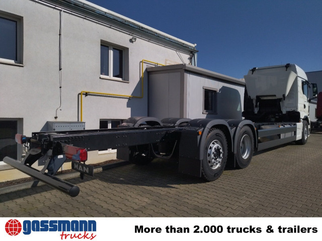 MAN TGS 26.480 6x2-4 LL, Retarder, Lenk-/Liftachse, - Alvaz teherautó: 2 kép. MAN TGS 26.480 6x2-4 LL, Retarder, Lenk-/Liftachse, - Alvaz teherautó: 2 kép.