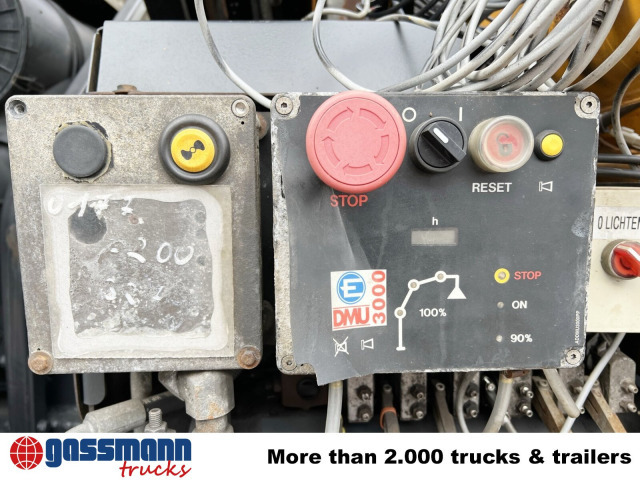 MAN TGS 33.440 6X4 BL mit Kran Effer 165-3S, Funk - Horgos rakodó teherautó, Darus autó: 4 kép. MAN TGS 33.440 6X4 BL mit Kran Effer 165-3S, Funk - Horgos rakodó teherautó, Darus autó: 4 kép.