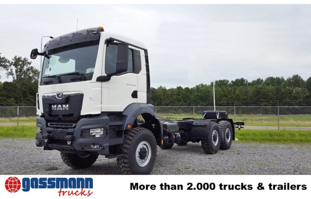 MAN TGS 33.440 6x6 BB CH, Euro2, Einzelbereifung - Alvaz teherautó: 2 kép. MAN TGS 33.440 6x6 BB CH, Euro2, Einzelbereifung - Alvaz teherautó: 2 kép.