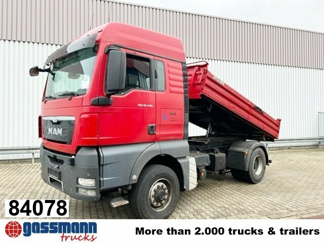 MAN TGX 18.440 4x4H BL, HydroDrive, SZM/Kipper - Billenőplatós teherautó: 1 kép. MAN TGX 18.440 4x4H BL, HydroDrive, SZM/Kipper - Billenőplatós teherautó: 1 kép.