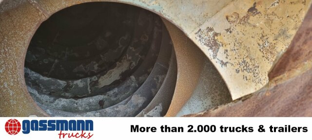 MÜLLER MITTELTAL SF32, Liebherr Betonmischer - Betonkeverő félpótkocsi: 2 kép. MÜLLER MITTELTAL SF32, Liebherr Betonmischer - Betonkeverő félpótkocsi: 2 kép.