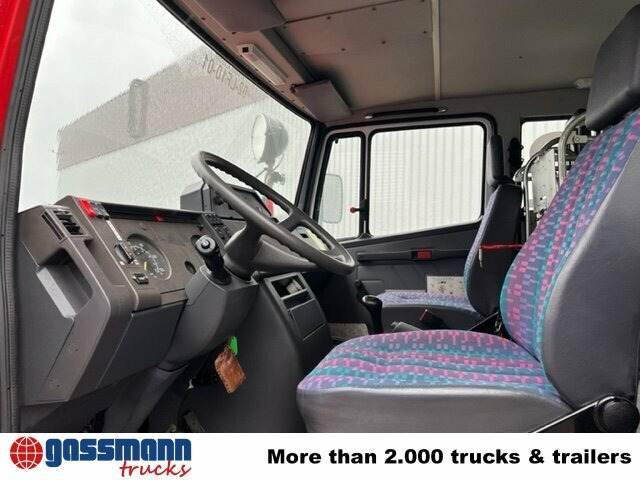 Mercedes-Benz 814 D 4x2 Doka, TLF 8 - Tűzoltóautó: 3 kép. Mercedes-Benz 814 D 4x2 Doka, TLF 8 - Tűzoltóautó: 3 kép.