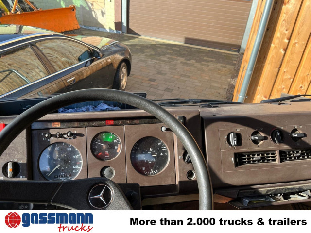 Mercedes-Benz 914 K 4x2 - Billenőplatós teherautó: 4 kép. Mercedes-Benz 914 K 4x2 - Billenőplatós teherautó: 4 kép.