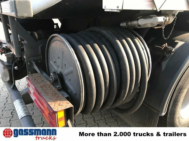 Mercedes-Benz Actros 1841 L 4x2, Esterer Tankaufbau ca. - Tartályos teherautó: 4 kép. Mercedes-Benz Actros 1841 L 4x2, Esterer Tankaufbau ca. - Tartályos teherautó: 4 kép.