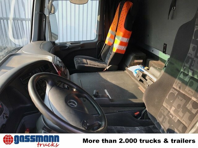 Mercedes-Benz Actros 1841 L 4x2, Esterer Tankaufbau ca. - Tartályos teherautó: 5 kép. Mercedes-Benz Actros 1841 L 4x2, Esterer Tankaufbau ca. - Tartályos teherautó: 5 kép.