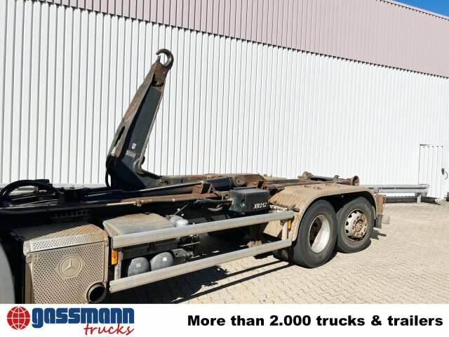 Mercedes-Benz Actros 2541 L 6x2/48 Retarder, Lenk-/Liftachse - Horgos rakodó teherautó: 2 kép. Mercedes-Benz Actros 2541 L 6x2/48 Retarder, Lenk-/Liftachse - Horgos rakodó teherautó: 2 kép.