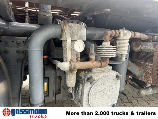 Mercedes-Benz Actros 2541 L 6x2, Lenkachse, Küller Saug- und - Utcaseprő gép: 3 kép. Mercedes-Benz Actros 2541 L 6x2, Lenkachse, Küller Saug- und - Utcaseprő gép: 3 kép.