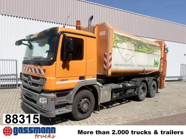Mercedes-Benz Actros 2641/48 L 6x4, Seilabroller, Haller - Szemetesautó: 1 kép. Mercedes-Benz Actros 2641/48 L 6x4, Seilabroller, Haller - Szemetesautó: 1 kép.
