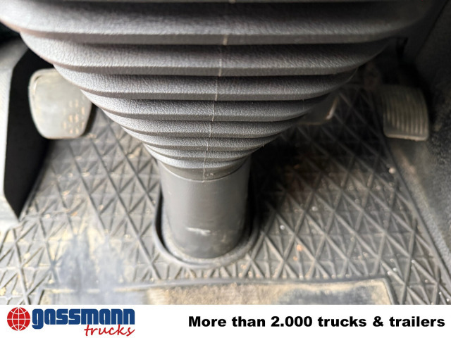 Mercedes-Benz Actros 2641 6x4 - Horgos rakodó teherautó: 5 kép. Mercedes-Benz Actros 2641 6x4 - Horgos rakodó teherautó: 5 kép.