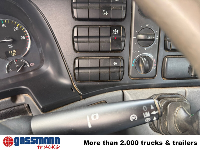 Mercedes-Benz Actros 2644 L 6x4 - Horgos rakodó teherautó: 5 kép. Mercedes-Benz Actros 2644 L 6x4 - Horgos rakodó teherautó: 5 kép.