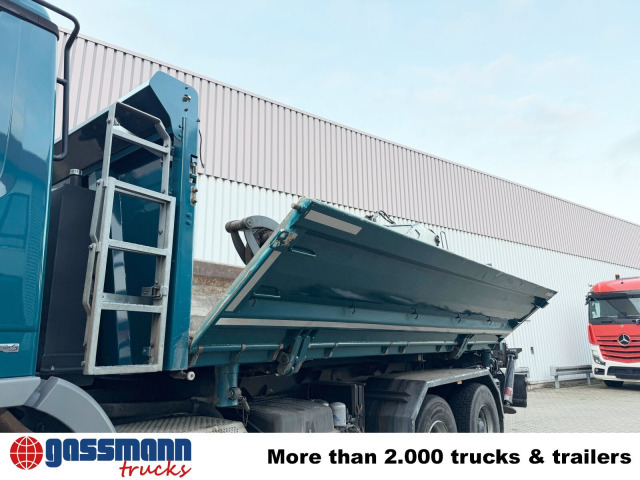 Mercedes-Benz Actros 3348 K 6x4, beidseitig Bormatik, Heckkran - Billenőplatós teherautó, Darus autó: 3 kép. Mercedes-Benz Actros 3348 K 6x4, beidseitig Bormatik, Heckkran - Billenőplatós teherautó, Darus autó: 3 kép.