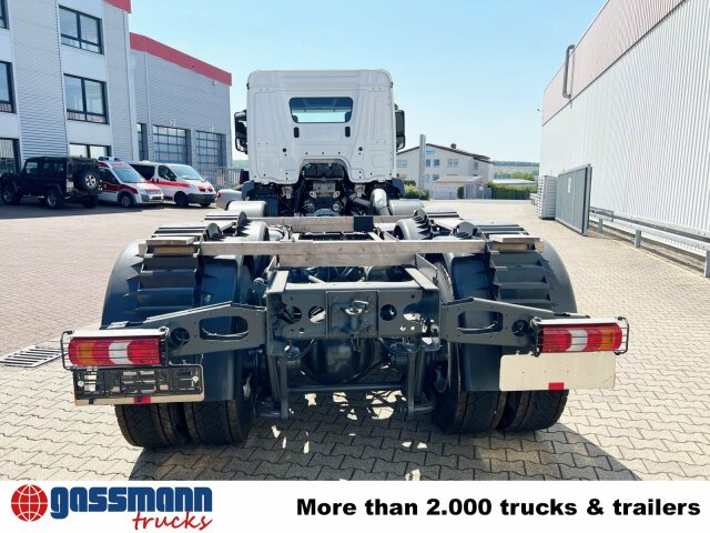 Új Alvaz teherautó Mercedes-Benz Arocs 3240 8x4: 13 kép.