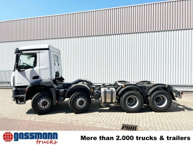 Új Alvaz teherautó Mercedes-Benz Arocs 3240 8x4: 15 kép.