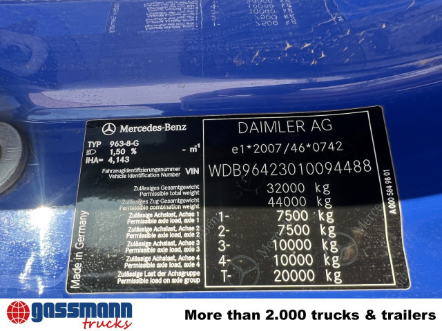 Mercedes-Benz Arocs 3243 K 8x4/4, Bordmatik - Billenőplatós teherautó: 3 kép. Mercedes-Benz Arocs 3243 K 8x4/4, Bordmatik - Billenőplatós teherautó: 3 kép.