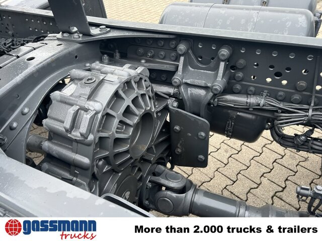 Mercedes-Benz Arocs 3340/46 A 6x6, Grounder - Alvaz teherautó: 2 kép. Mercedes-Benz Arocs 3340/46 A 6x6, Grounder - Alvaz teherautó: 2 kép.