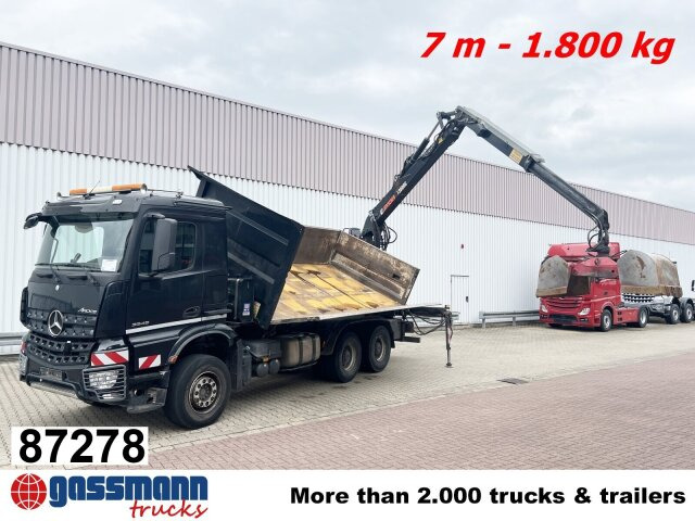 Mercedes-Benz Arocs 3345 K 6x4, Heckkran Hiab Jonsered - Billenőplatós teherautó, Darus autó: 1 kép. Mercedes-Benz Arocs 3345 K 6x4, Heckkran Hiab Jonsered - Billenőplatós teherautó, Darus autó: 1 kép.