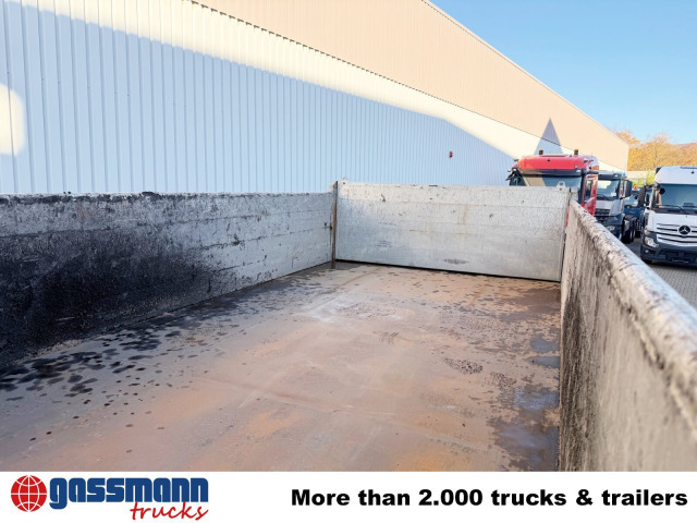 Mercedes-Benz Arocs 3351 AK 6x6, Retarder, Grounder, - Billenőplatós teherautó: 3 kép. Mercedes-Benz Arocs 3351 AK 6x6, Retarder, Grounder, - Billenőplatós teherautó: 3 kép.