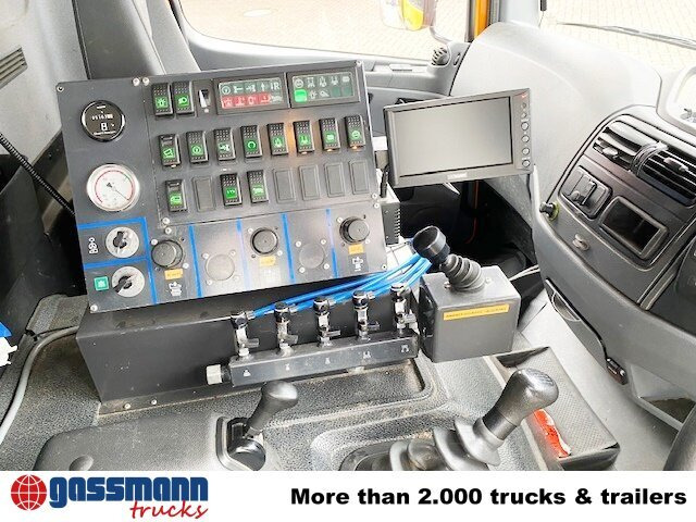 Mercedes-Benz Atego 1324 4x2, Kehrmaschine Explorer 8 - Utcaseprő gép: 3 kép. Mercedes-Benz Atego 1324 4x2, Kehrmaschine Explorer 8 - Utcaseprő gép: 3 kép.