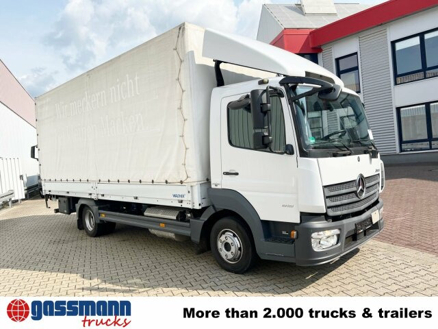 Platós teherautó Mercedes-Benz Atego 818 L 4x2 mit Sörensen LBW: 9 kép.