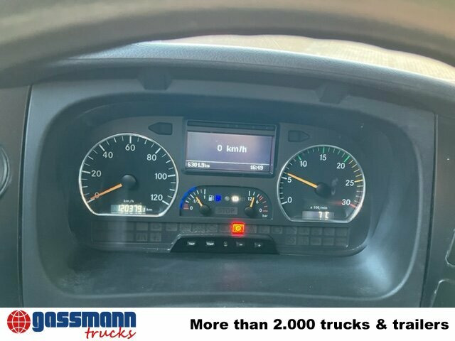 Mercedes-Benz Atego 822 4x2, Doka mit Kombisitzbank - Platós teherautó: 3 kép. Mercedes-Benz Atego 822 4x2, Doka mit Kombisitzbank - Platós teherautó: 3 kép.