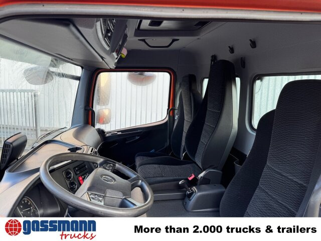 Mercedes-Benz Atego 824 L 4x2, Motorabtrieb, City-Abroller - Horgos rakodó teherautó: 4 kép. Mercedes-Benz Atego 824 L 4x2, Motorabtrieb, City-Abroller - Horgos rakodó teherautó: 4 kép.