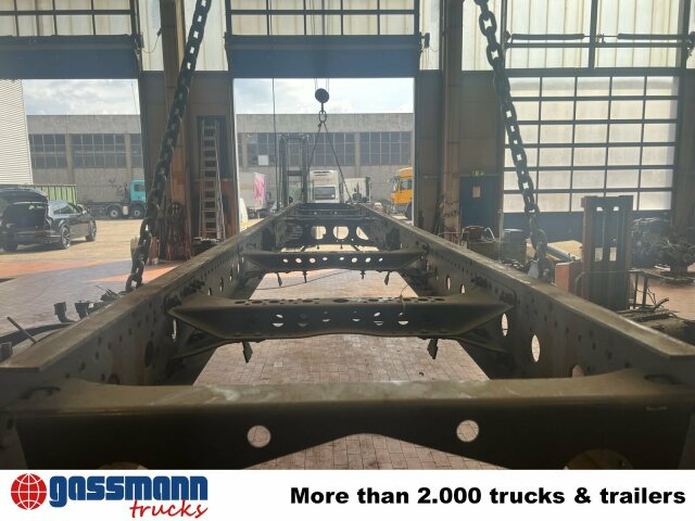 Mercedes-Benz Atego Fahrzeugrahmen - Keret/ Alváz - Teherautó: 3 kép. Mercedes-Benz Atego Fahrzeugrahmen - Keret/ Alváz - Teherautó: 3 kép.