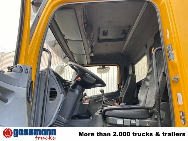 Mercedes-Benz Axor 1824 K 4x2, AMV Hubsteiger + Kompressor, - Emelőkosaras teherautó: 5 kép. Mercedes-Benz Axor 1824 K 4x2, AMV Hubsteiger + Kompressor, - Emelőkosaras teherautó: 5 kép.