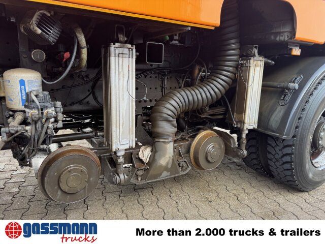 Mercedes-Benz Axor 1829 4x2, Zweiweg Z200, Kehrmaschine Faun - Utcaseprő gép: 3 kép. Mercedes-Benz Axor 1829 4x2, Zweiweg Z200, Kehrmaschine Faun - Utcaseprő gép: 3 kép.