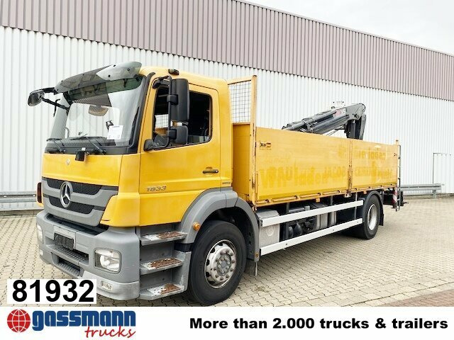 Mercedes-Benz Axor 1833 L 4x2 mit Heckkran Hiab XS 133 K-2 - Platós teherautó, Darus autó: 1 kép. Mercedes-Benz Axor 1833 L 4x2 mit Heckkran Hiab XS 133 K-2 - Platós teherautó, Darus autó: 1 kép.