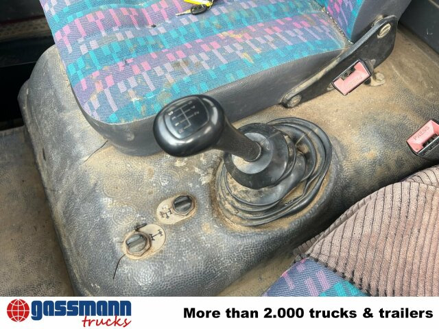 Mercedes-Benz LK 1117 K 4x2, 6-Zylinder Motor, 2x AHK - Billenőplatós teherautó: 4 kép. Mercedes-Benz LK 1117 K 4x2, 6-Zylinder Motor, 2x AHK - Billenőplatós teherautó: 4 kép.