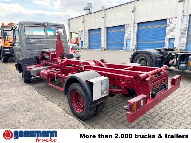 Mercedes-Benz LK 814 4x2, 6-Zylinder, City-Abroller - Horgos rakodó teherautó: 5 kép. Mercedes-Benz LK 814 4x2, 6-Zylinder, City-Abroller - Horgos rakodó teherautó: 5 kép.