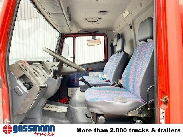 Mercedes-Benz LK 814 F 4x2, Ziegler RW1, 6-Zylinder Motor - Dobozos felépítményű teherautó: 4 kép. Mercedes-Benz LK 814 F 4x2, Ziegler RW1, 6-Zylinder Motor - Dobozos felépítményű teherautó: 4 kép.