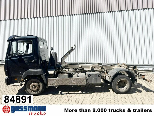 Mercedes-Benz LK 817 4x2/37, City-Abroller, 6-Zylinder Motor - Horgos rakodó teherautó: 1 kép. Mercedes-Benz LK 817 4x2/37, City-Abroller, 6-Zylinder Motor - Horgos rakodó teherautó: 1 kép.