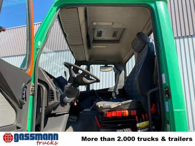 Mercedes-Benz SK 1924 L 4x2 - Horgos rakodó teherautó: 2 kép. Mercedes-Benz SK 1924 L 4x2 - Horgos rakodó teherautó: 2 kép.