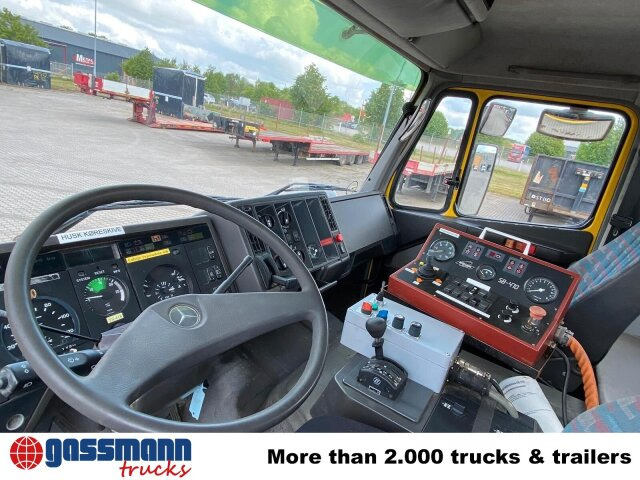 Mercedes-Benz SK II 2631 6x4, Winterdienstausstattung - Horgos rakodó teherautó: 3 kép. Mercedes-Benz SK II 2631 6x4, Winterdienstausstattung - Horgos rakodó teherautó: 3 kép.