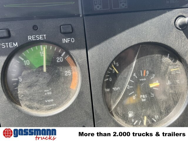 Mercedes-Benz SK II 2638/44 A 6x6, V8, Retarder - Alvaz teherautó: 2 kép. Mercedes-Benz SK II 2638/44 A 6x6, V8, Retarder - Alvaz teherautó: 2 kép.