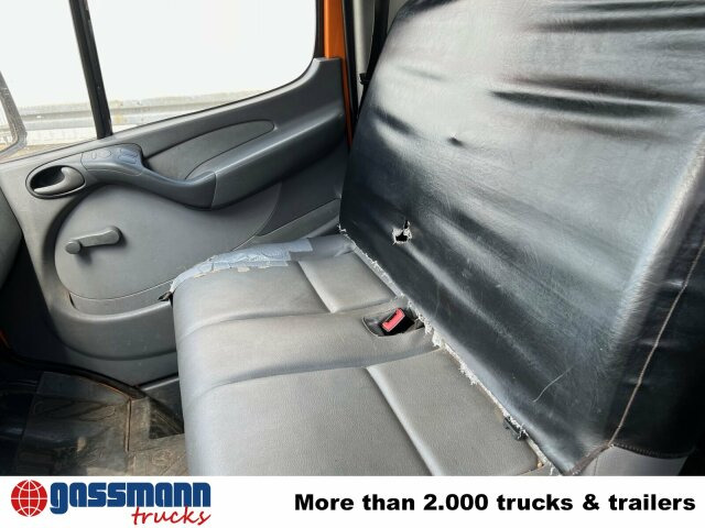 Mercedes-Benz Sprinter 308 4x2 Doka - Platós kisteherautó, Duplakabinos kisteherautó: 4 kép. Mercedes-Benz Sprinter 308 4x2 Doka - Platós kisteherautó, Duplakabinos kisteherautó: 4 kép.