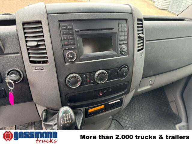 Mercedes-Benz Sprinter 313 CDI 4x2 Doka, EEV - Alvaz teherautó: 3 kép. Mercedes-Benz Sprinter 313 CDI 4x2 Doka, EEV - Alvaz teherautó: 3 kép.