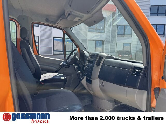 Mercedes-Benz Sprinter 313 CDI 4x4 Doka - Platós kisteherautó, Duplakabinos kisteherautó: 3 kép. Mercedes-Benz Sprinter 313 CDI 4x4 Doka - Platós kisteherautó, Duplakabinos kisteherautó: 3 kép.