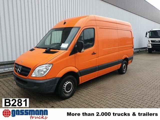 Mercedes-Benz Sprinter 313 KA 4x2 - Furgon: 1 kép. Mercedes-Benz Sprinter 313 KA 4x2 - Furgon: 1 kép.