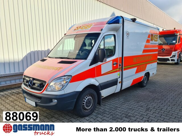 Mercedes-Benz Sprinter 316 KA 4x2, Rettungswagen - Furgon: 1 kép. Mercedes-Benz Sprinter 316 KA 4x2, Rettungswagen - Furgon: 1 kép.