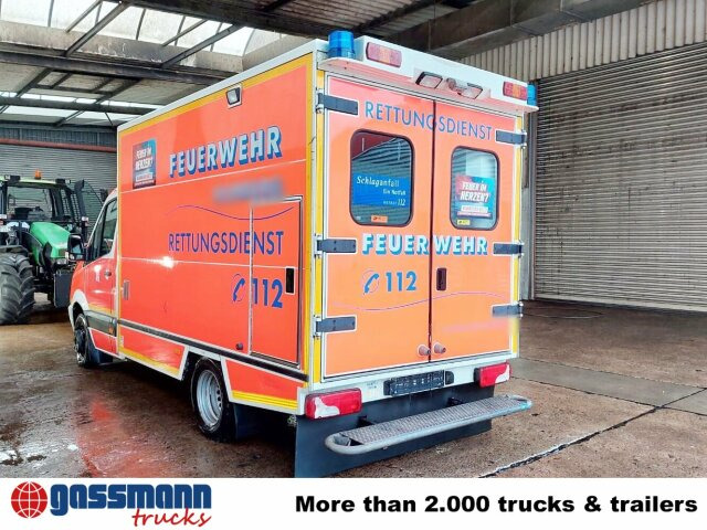 Mercedes-Benz Sprinter 515 CDI 4x2, Rettungswagen, Retarder - Furgon: 5 kép. Mercedes-Benz Sprinter 515 CDI 4x2, Rettungswagen, Retarder - Furgon: 5 kép.