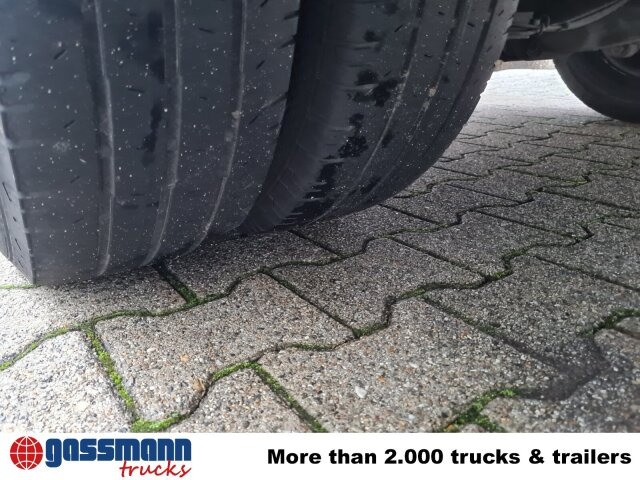 Mercedes-Benz Sprinter 516 CDI 4x2, Rettungswagen - Furgon: 2 kép. Mercedes-Benz Sprinter 516 CDI 4x2, Rettungswagen - Furgon: 2 kép.