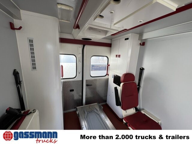 Mercedes-Benz Sprinter 516 CDI 4x2, Rettungswagen, Retarder - Furgon: 4 kép. Mercedes-Benz Sprinter 516 CDI 4x2, Rettungswagen, Retarder - Furgon: 4 kép.
