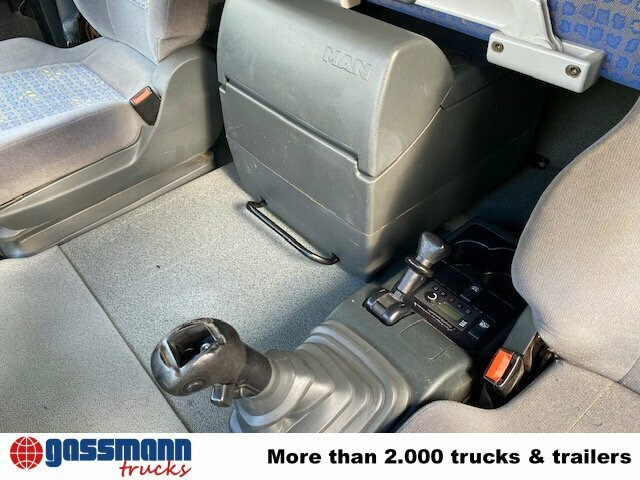 MAN TGA 26.480 6x6 BB, Kipphydraulik - Nyergesvontató: 5 kép. MAN TGA 26.480 6x6 BB, Kipphydraulik - Nyergesvontató: 5 kép.