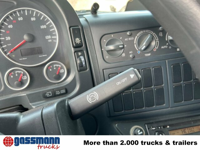 MAN TGL 8.220 4X2 BL - Nyergesvontató: 3 kép. MAN TGL 8.220 4X2 BL - Nyergesvontató: 3 kép.