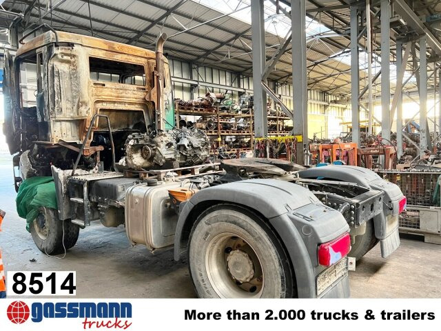 MAN TGS18.480 4x4 BLS, HINTERACHSE, BRANDSCHADEN - Nyergesvontató: 1 kép. MAN TGS18.480 4x4 BLS, HINTERACHSE, BRANDSCHADEN - Nyergesvontató: 1 kép.