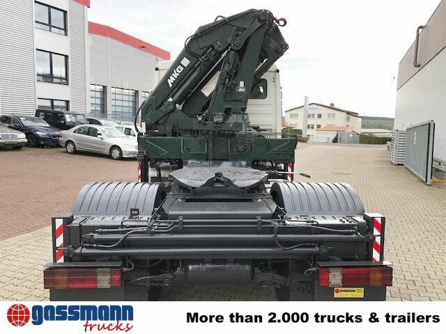 Nyergesvontató Mercedes-Benz Actros 1836 LS 4x2 mit Kran MKG HLK 330HP: 12 kép.
