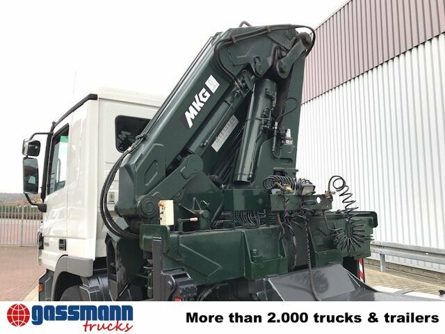 Mercedes-Benz Actros 1836 LS 4x2 mit Kran MKG HLK 330HP - Nyergesvontató: 2 kép. Mercedes-Benz Actros 1836 LS 4x2 mit Kran MKG HLK 330HP - Nyergesvontató: 2 kép.