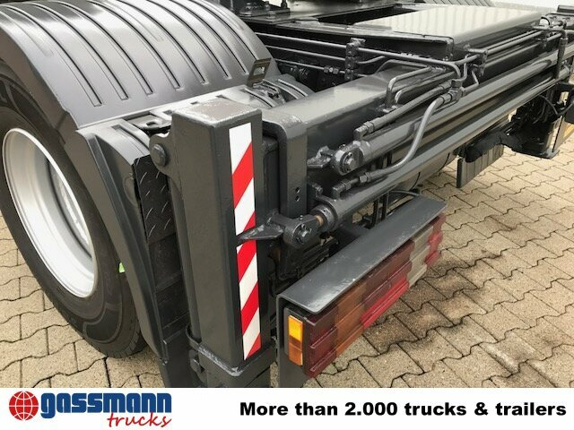 Nyergesvontató Mercedes-Benz Actros 1836 LS 4x2 mit Kran MKG HLK 330HP: 14 kép.